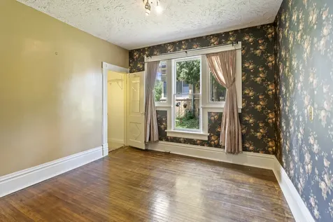 509 North Spring Street Elgin IL 60120
