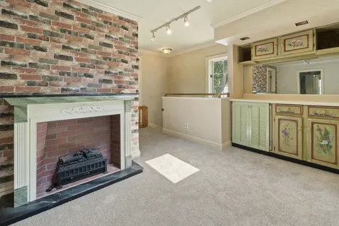 509 North Spring Street Elgin IL 60120