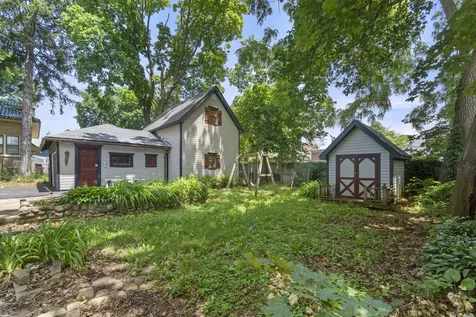 509 North Spring Street Elgin IL 60120