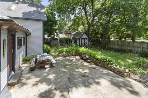 509 North Spring Street Elgin IL 60120
