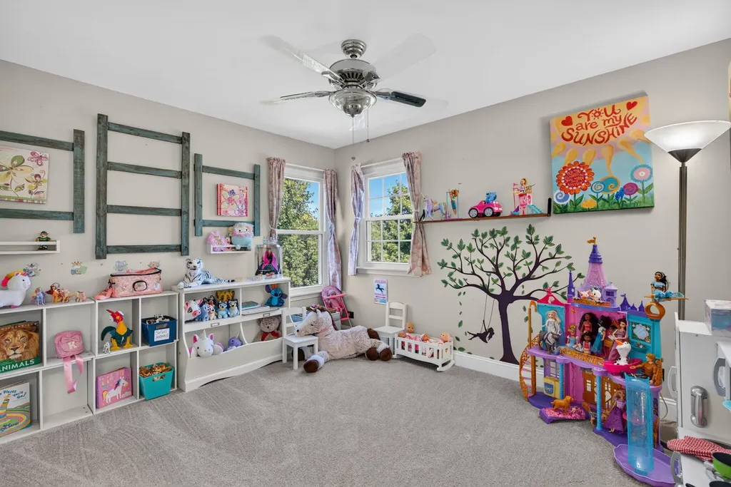 2067 Stephen Street Aurora IL 60502
