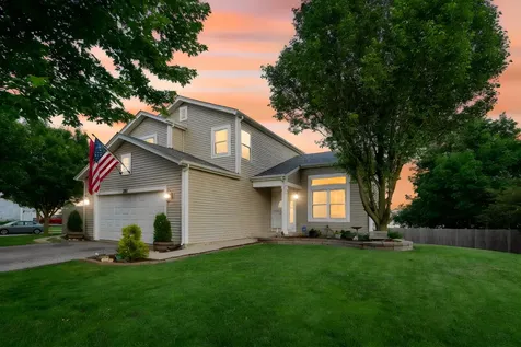 2067 Stephen Street Aurora IL 60502