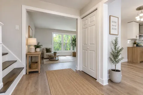 1482 Pebblestone Cove Wheaton IL 60189
