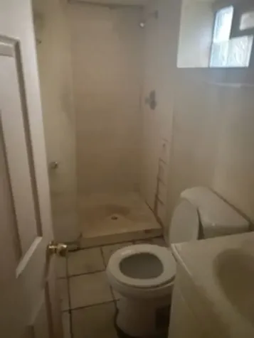 9137 South Essex Avenue Chicago IL 60617