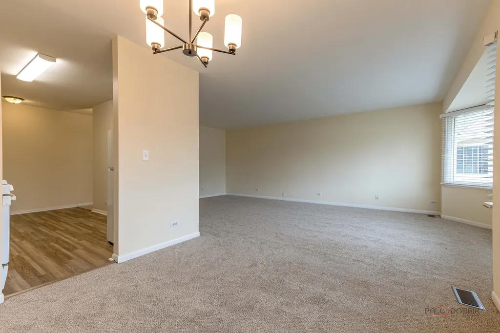3100 Roberts Drive Woodridge IL 60517