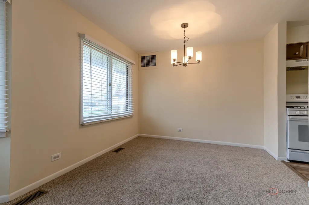 3100 Roberts Drive Woodridge IL 60517