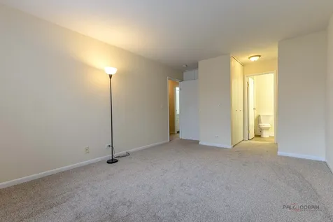 3100 Roberts Drive Woodridge IL 60517