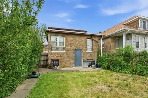 2409 South 61st Avenue Cicero IL 60804