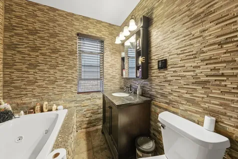 2409 South 61st Avenue Cicero IL 60804