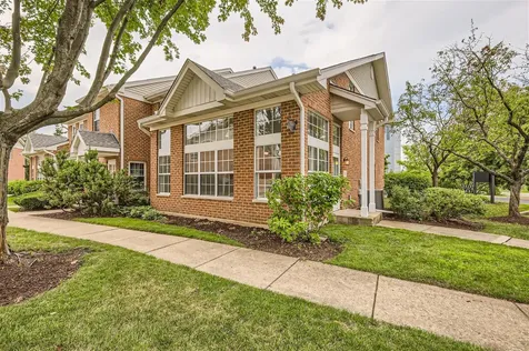 1 Charlotte Circle Elmhurst IL 60126
