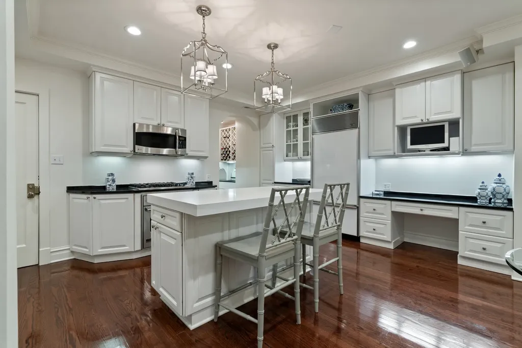3500 North Lake Shore Drive Chicago IL 60657