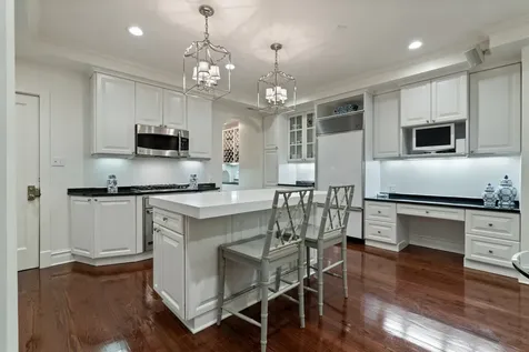 3500 North Lake Shore Drive Chicago IL 60657