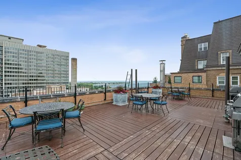3500 North Lake Shore Drive Chicago IL 60657