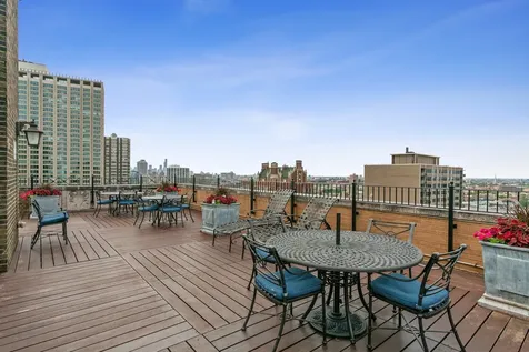 3500 North Lake Shore Drive Chicago IL 60657