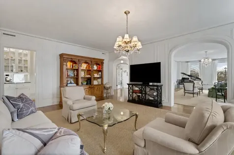 3500 North Lake Shore Drive Chicago IL 60657