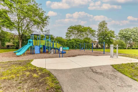823 East Coach Road Palatine IL 60074