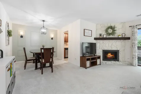 823 East Coach Road Palatine IL 60074