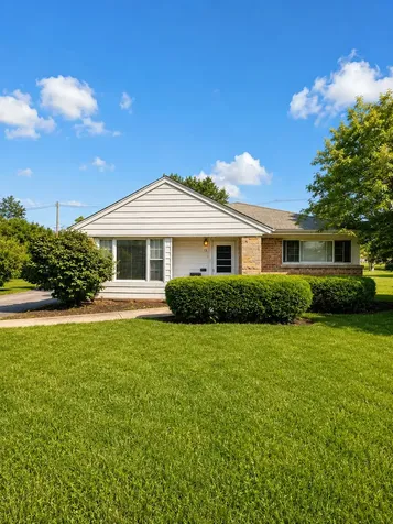 15 Oak Lane Park Forest IL 60466