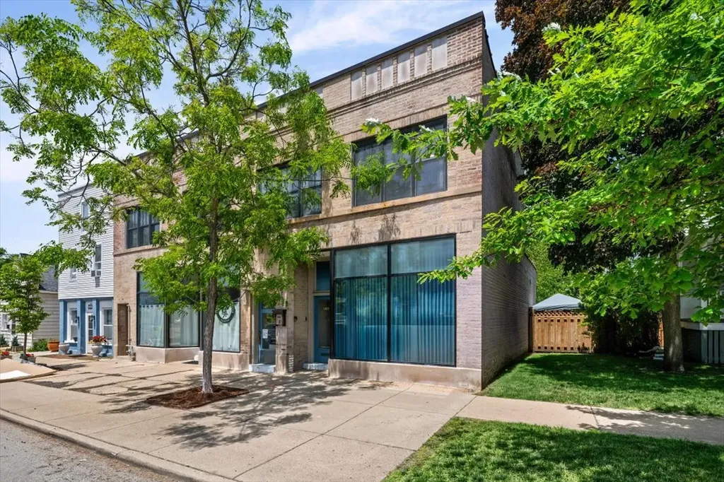 1405 Greenleaf Street Evanston IL 60202