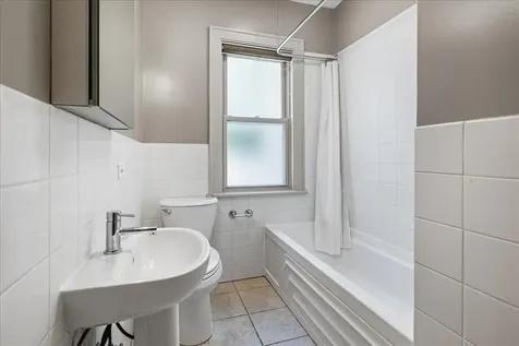 1405 Greenleaf Street Evanston IL 60202