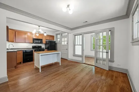 1405 Greenleaf Street Evanston IL 60202