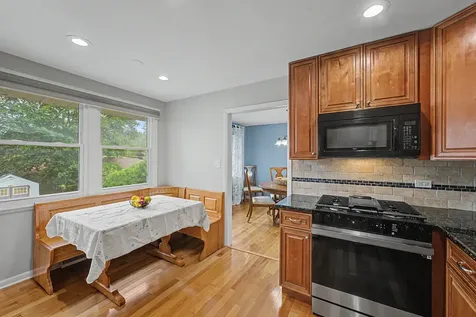 449 South Bennett Avenue Palatine IL 60067