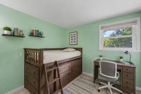 449 South Bennett Avenue Palatine IL 60067