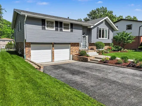 449 South Bennett Avenue Palatine IL 60067