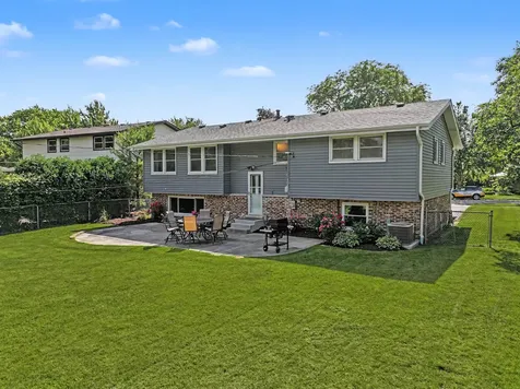449 South Bennett Avenue Palatine IL 60067