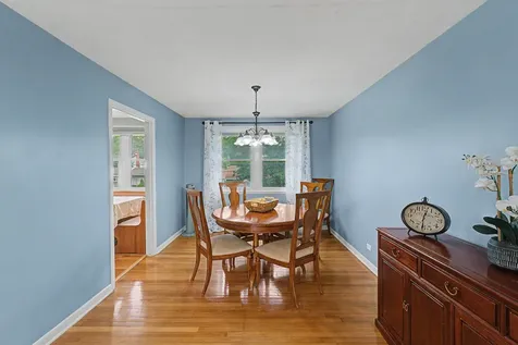 449 South Bennett Avenue Palatine IL 60067