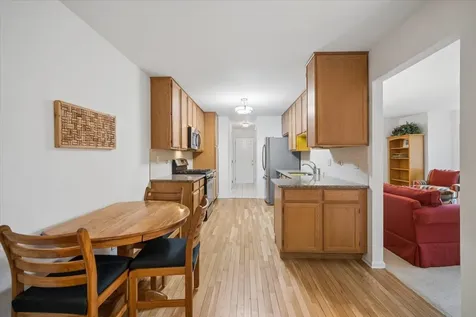 1568 North Saint Marks Place Palatine IL 60067