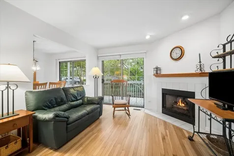 1568 North Saint Marks Place Palatine IL 60067