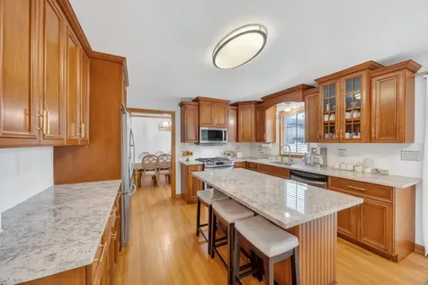 5636 9TH Avenue Countryside IL 60525
