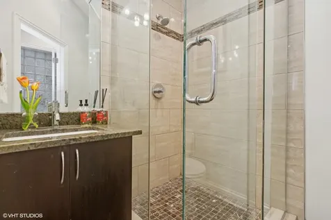 2651 West Haddon Avenue Chicago IL 60622