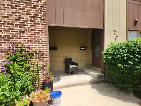 1 Stony Creek Drive Palos Hills IL 60465