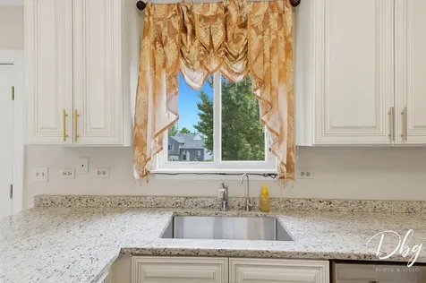 2243 North Orchard Lane Round Lake Beach IL 60073