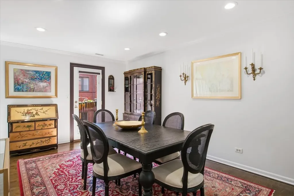 1608 North St Michaels Court Chicago IL 60614