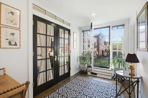 1608 North St Michaels Court Chicago IL 60614