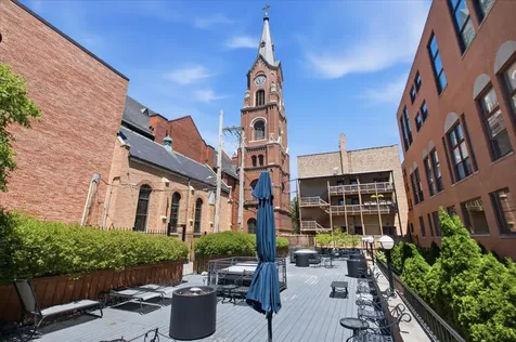 1608 North St Michaels Court Chicago IL 60614