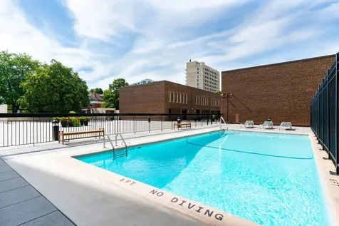 5201 South Cornell Avenue Chicago IL 60615