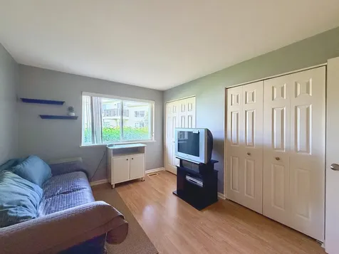 1150 Hawthorne Lane Elk Grove Village IL 60007