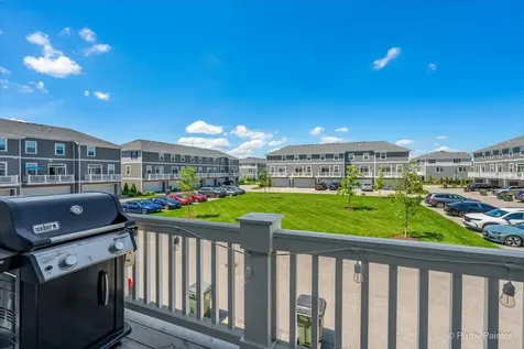 2041 Sequoia Avenue Mundelein IL 60060