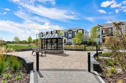 2041 Sequoia Avenue Mundelein IL 60060