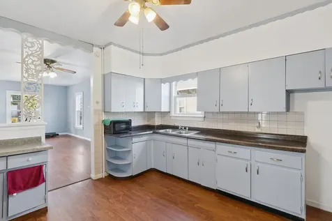 434 16TH Avenue Rockford IL 61104