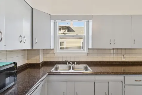 434 16TH Avenue Rockford IL 61104