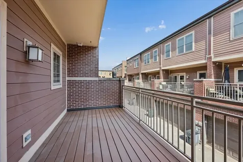 3006 West Newport Avenue Chicago IL 60618
