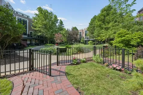 3006 West Newport Avenue Chicago IL 60618