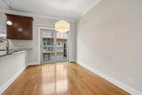 3006 West Newport Avenue Chicago IL 60618