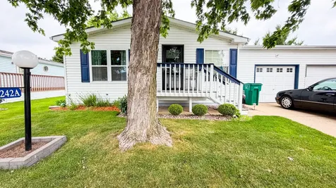 242 Meadowlark Lane Sandwich IL 60548
