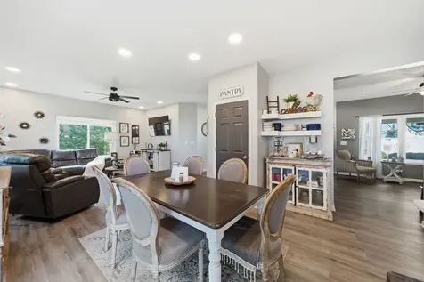 6 Hazelwood Court Lake In The Hills IL 60156